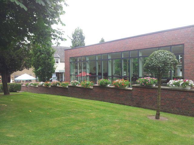 Außenansicht Pfarrheim St. Pankratius Anholt, großer Saal