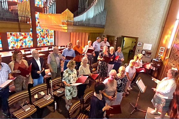 Chor St. Helena Barlo singt in Anholt