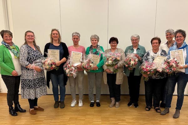 Ehrungen Sängerinnen Frauenchor Isselburg