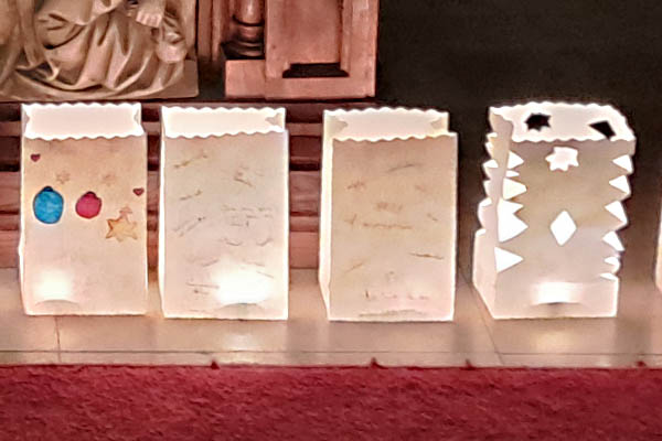 Papierlaternen, adventlicher Impuls der Kitas