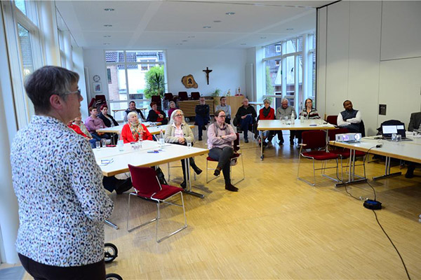 Gesamtansicht Pfarrversammlung